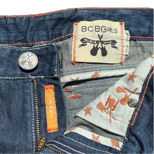 Sz-31-See measurements-BCBGirls jeans with Guitars & Stars details 🎸✨